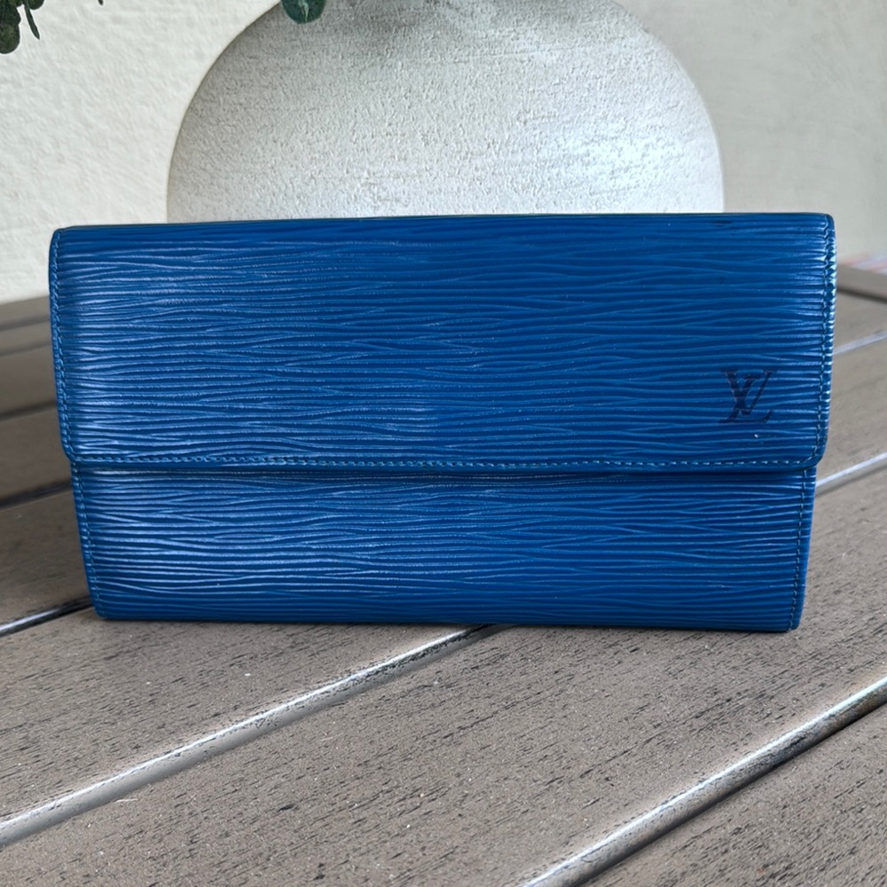 Louis Vuitton Blue Epi Leather Wallet